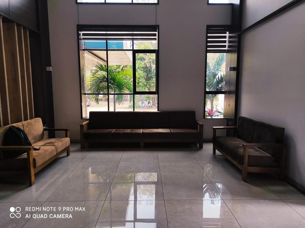 Hotel Shlok โกลฮาปูร์ ภายนอก รูปภาพ