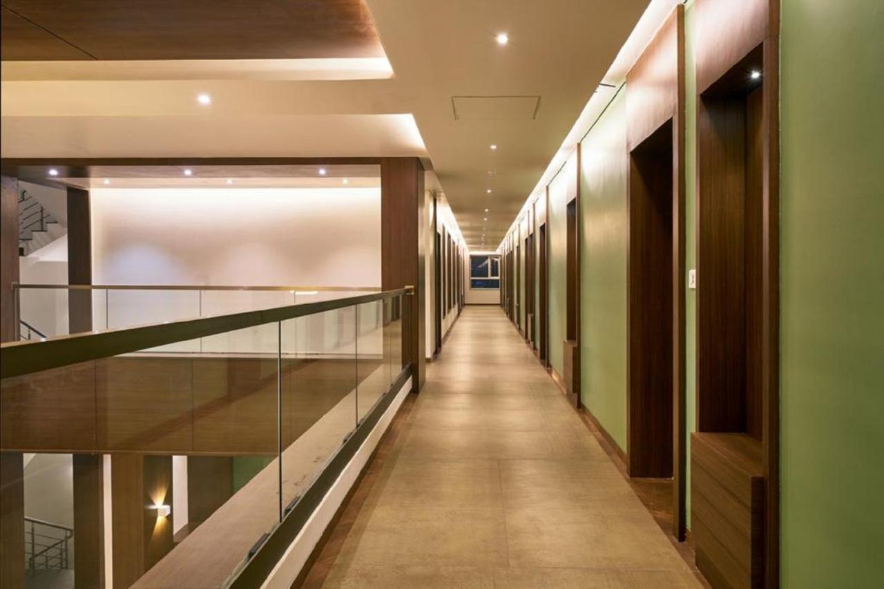 Hotel Shlok โกลฮาปูร์ ภายนอก รูปภาพ