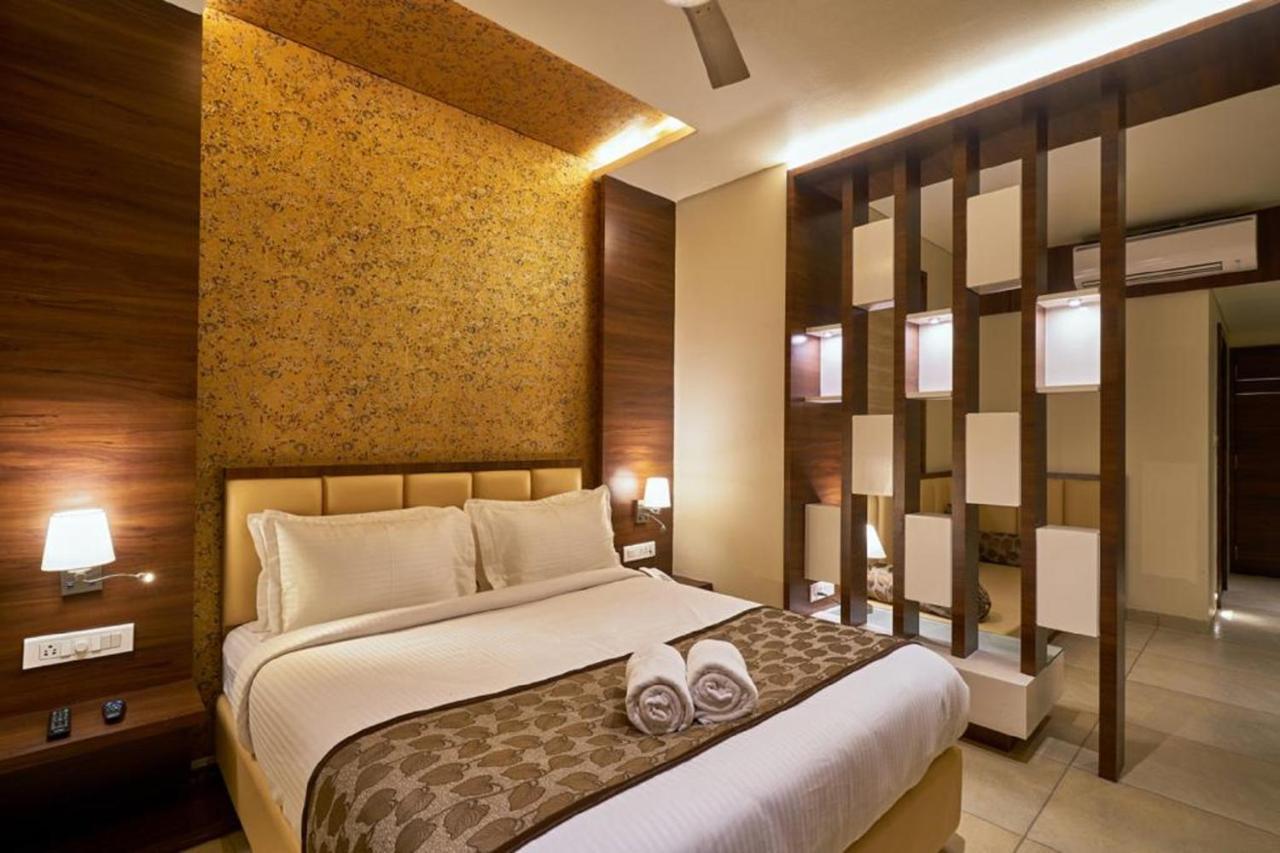 Hotel Shlok โกลฮาปูร์ ภายนอก รูปภาพ