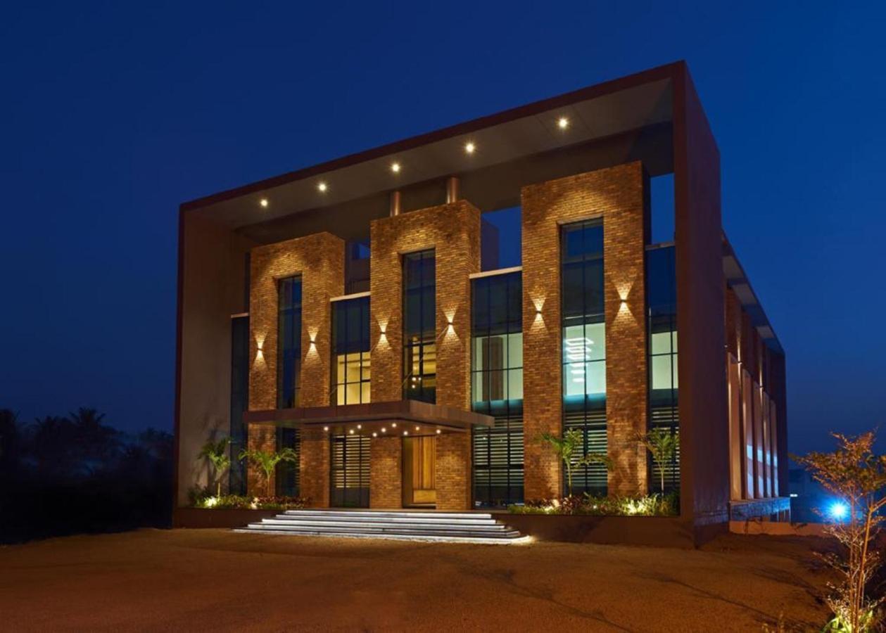 Hotel Shlok โกลฮาปูร์ ภายนอก รูปภาพ